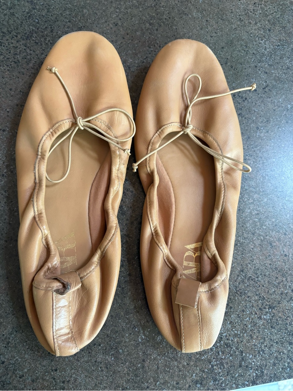 Nude ZARA flats.  Size 39/8.5.   Very cute and simple ballet flats -